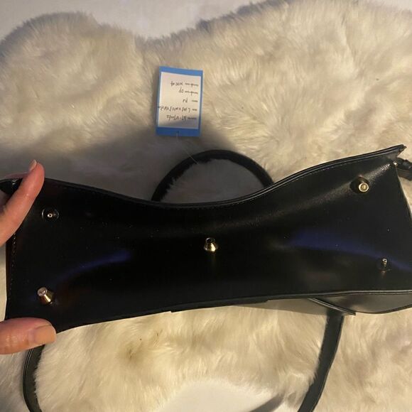 Boutique black faux leather bag has flaws #10 - Picture 8 of 9